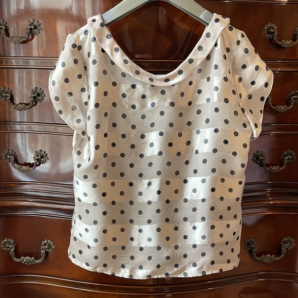 Vintage Emporio Armani 100% silk blouse. IT size 38 / US 2. Very good condition - Picture 2 of 11